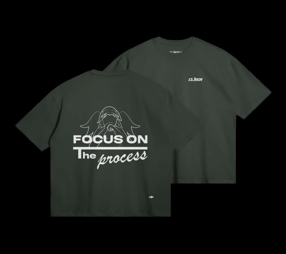/img/pages/brand/products/cliver-tee-green.webp du portfolio de Léo Murai